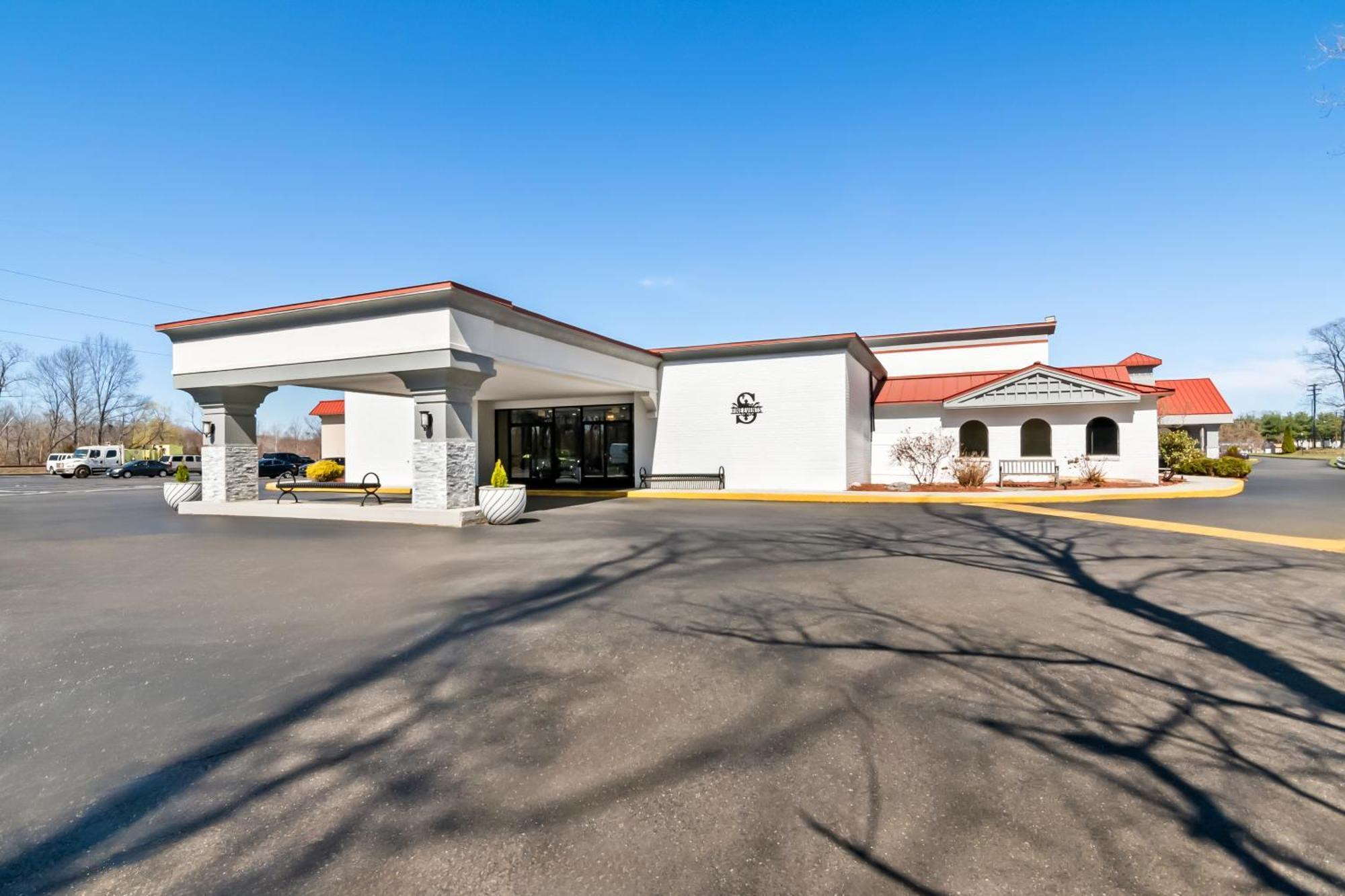 Clarion Inn North Haven Екстер'єр фото